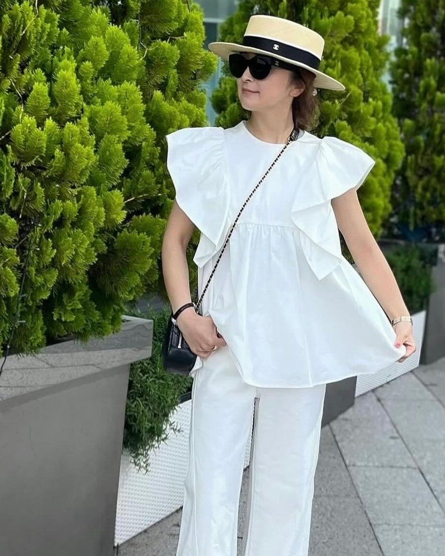 WHITE FRILL BLOUSE