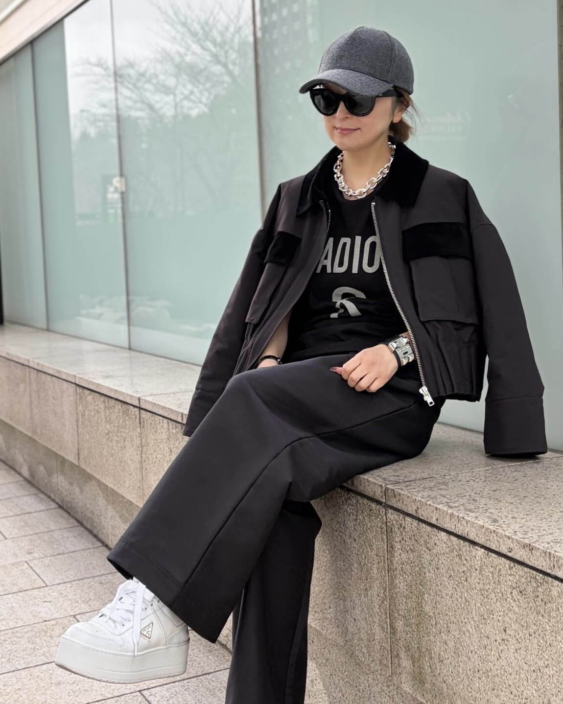 PLEATS ZIP-UP SHORT JACKET