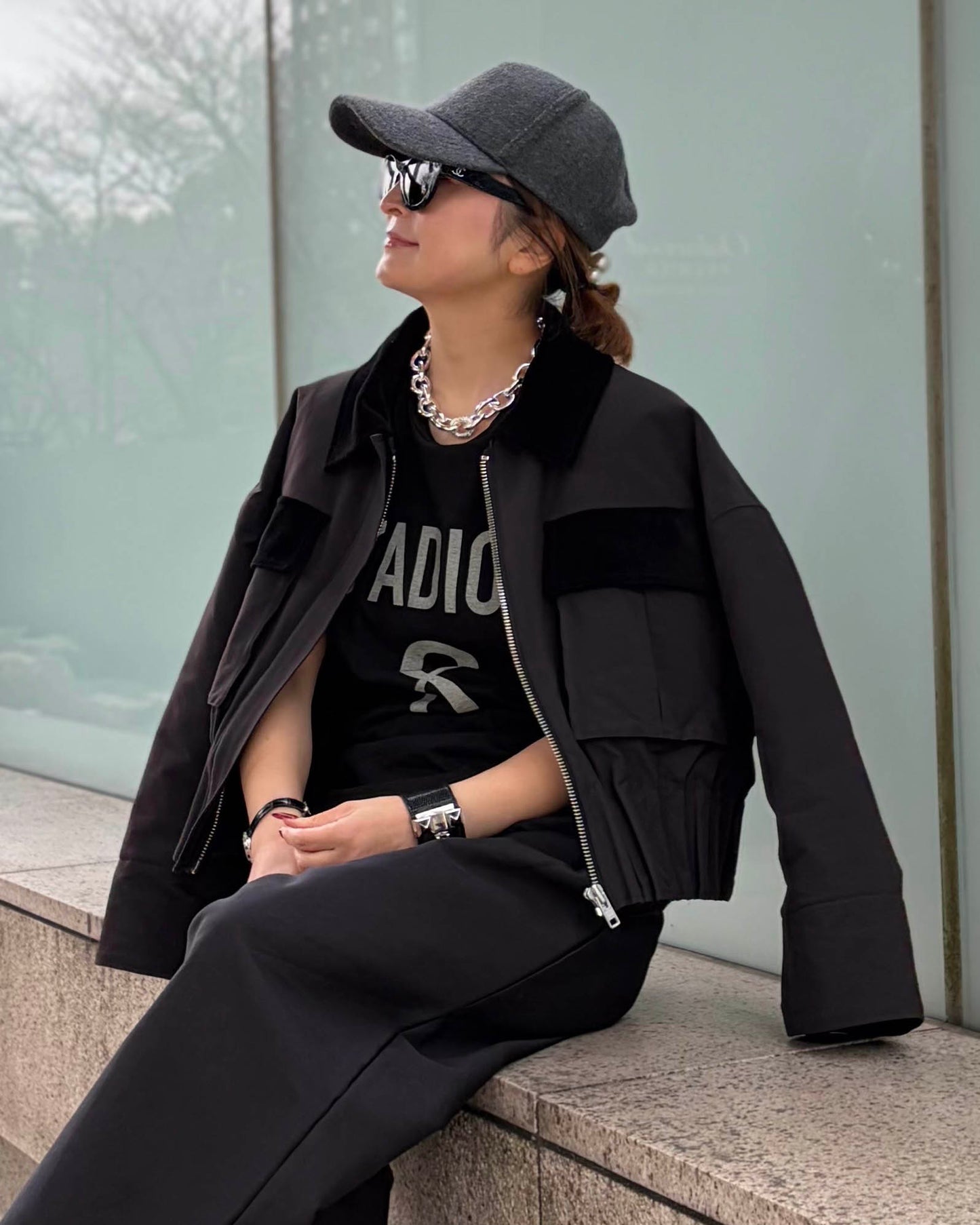 PLEATS ZIP-UP SHORT JACKET