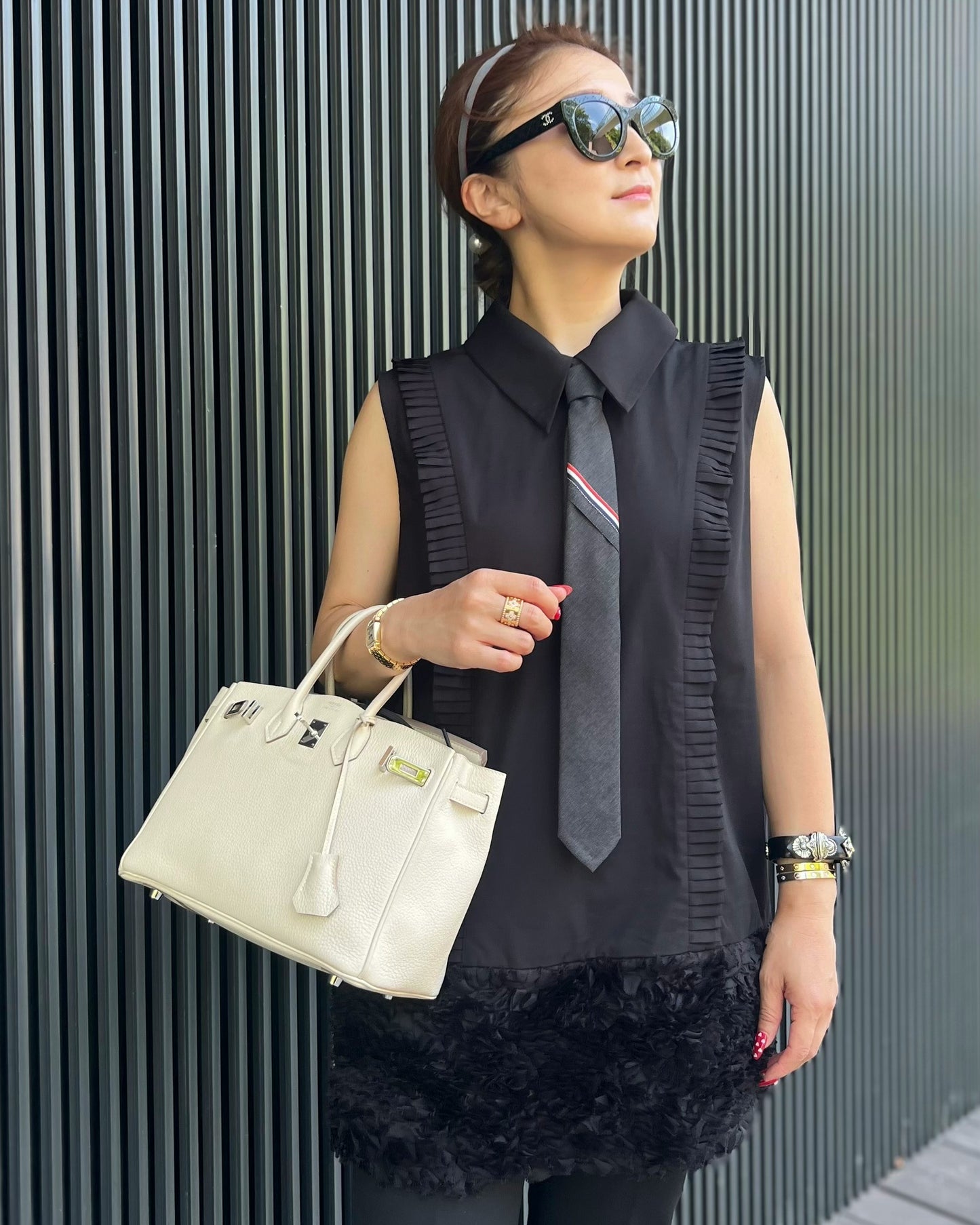PLEATS SLEEVELESS TOP　＜予約アイテム＞　8月末～9月上旬納品予定