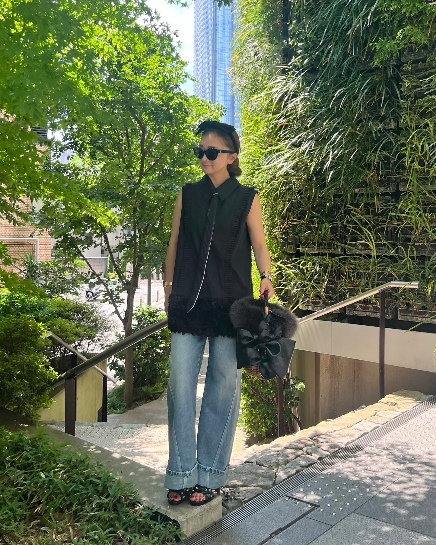 PLEATS SLEEVELESS TOP　＜予約アイテム＞　8月末～9月上旬納品予定
