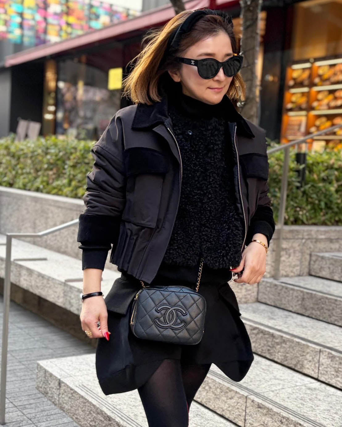 PLEATS ZIP-UP SHORT JACKET
