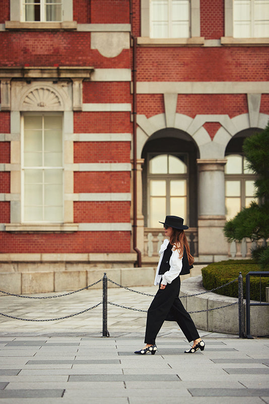 WHITE BOWTIE BLOUSE