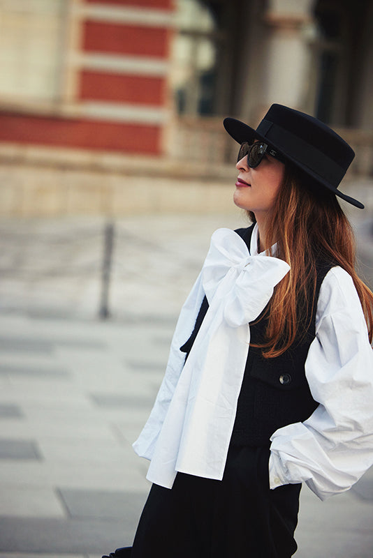 WHITE BOWTIE BLOUSE