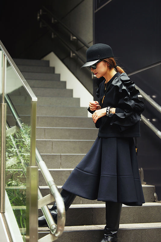 BLACK RUFFLE TOPS