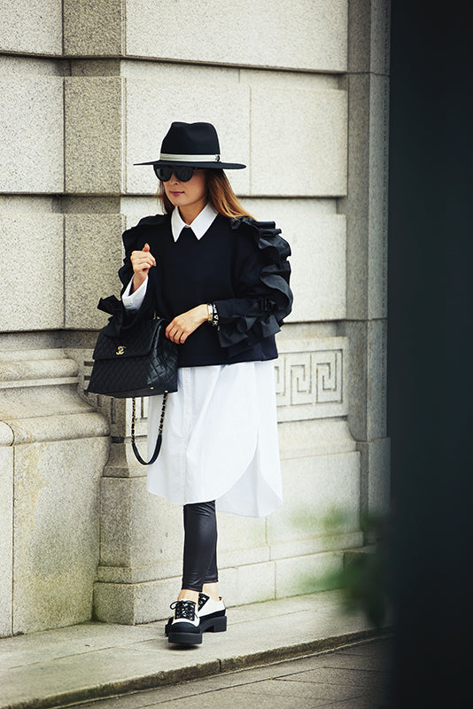 BLACK RUFFLE TOPS