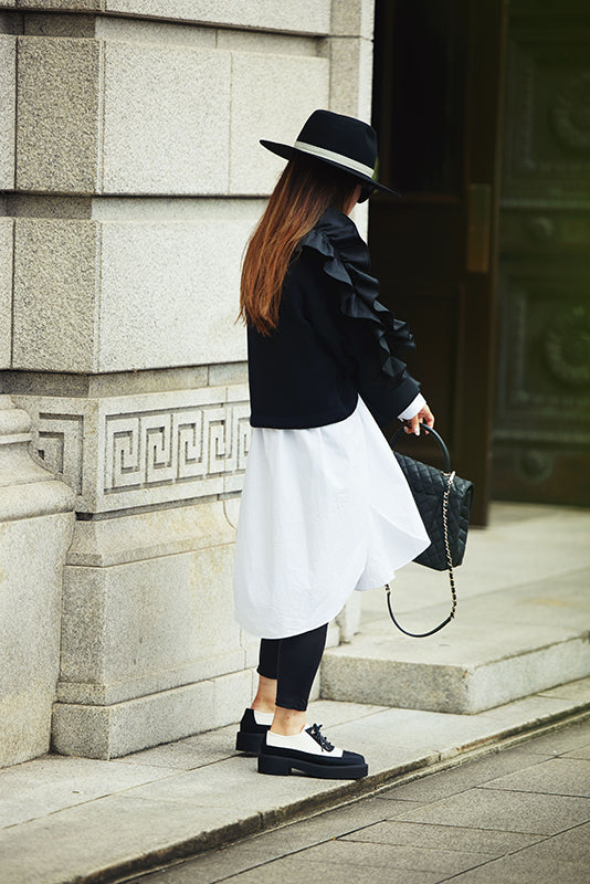 BLACK RUFFLE TOPS