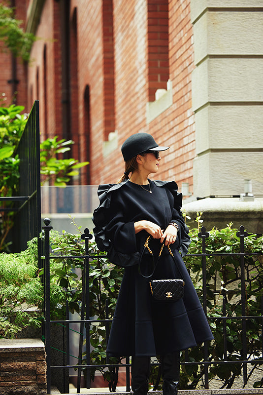 BLACK RUFFLE TOPS