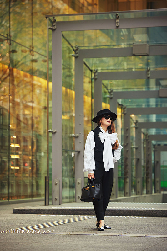 WHITE BOWTIE BLOUSE