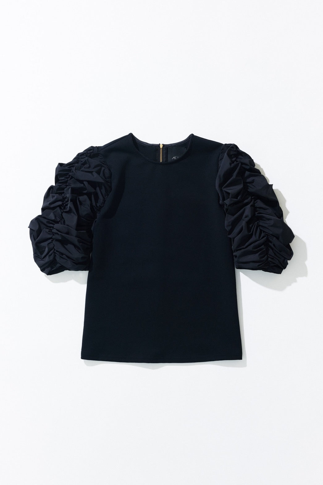 VOLUME GATHER SLEEVE BLOUSE