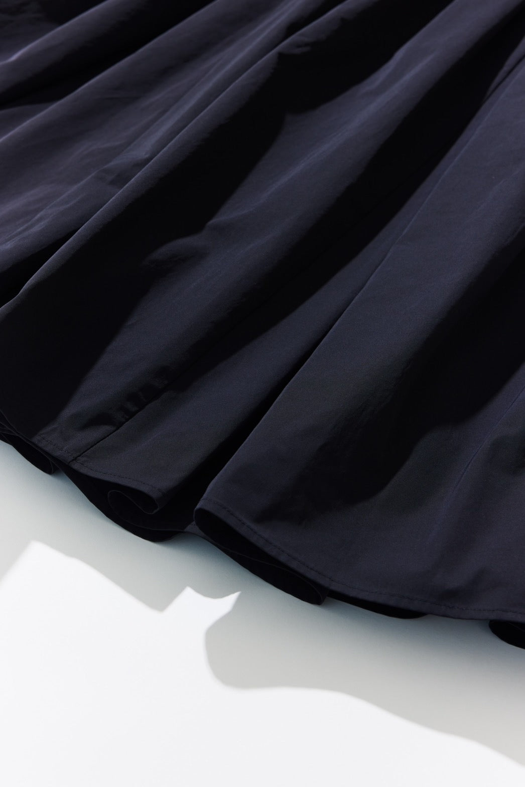 TAFFETA GATHER VOLUME SKIRT